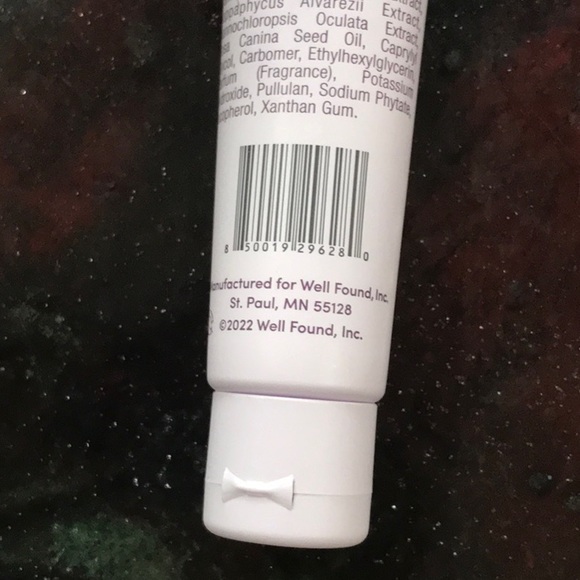 Travel size Womaness the works smoothing all over body cream - Picture 3 of 3